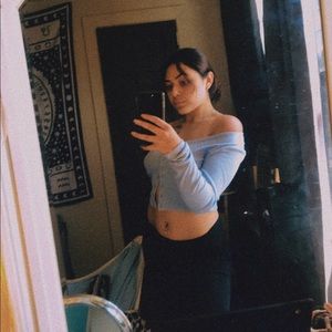 Forever 21 baby blue crop top